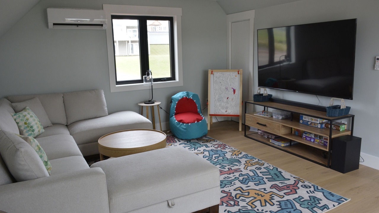 Photo of Livingroom in French River