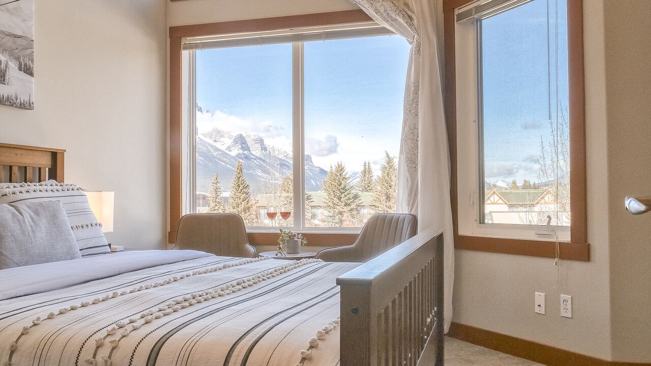 Photo of Bedroom in Cougar Creek