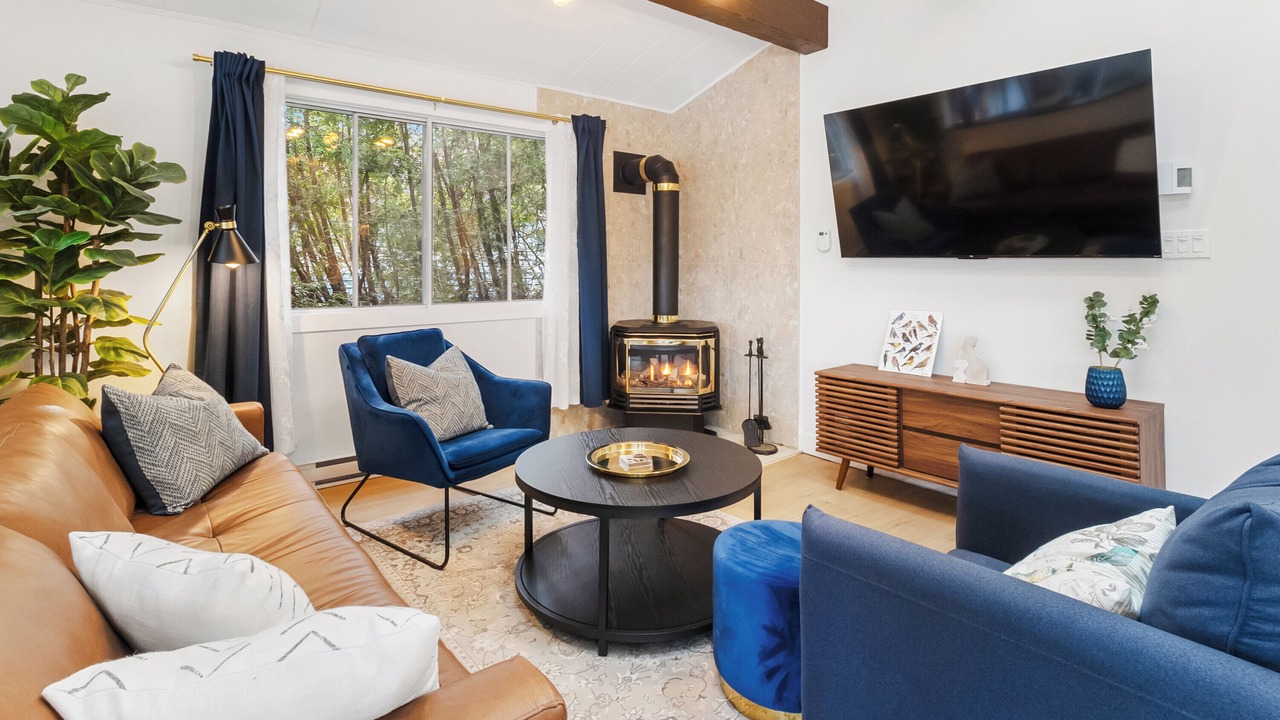 Photo of Livingroom in L'Ile-Perrot