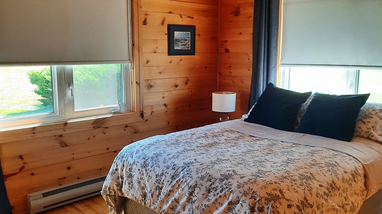Photo of Bedroom in Brackley Beach