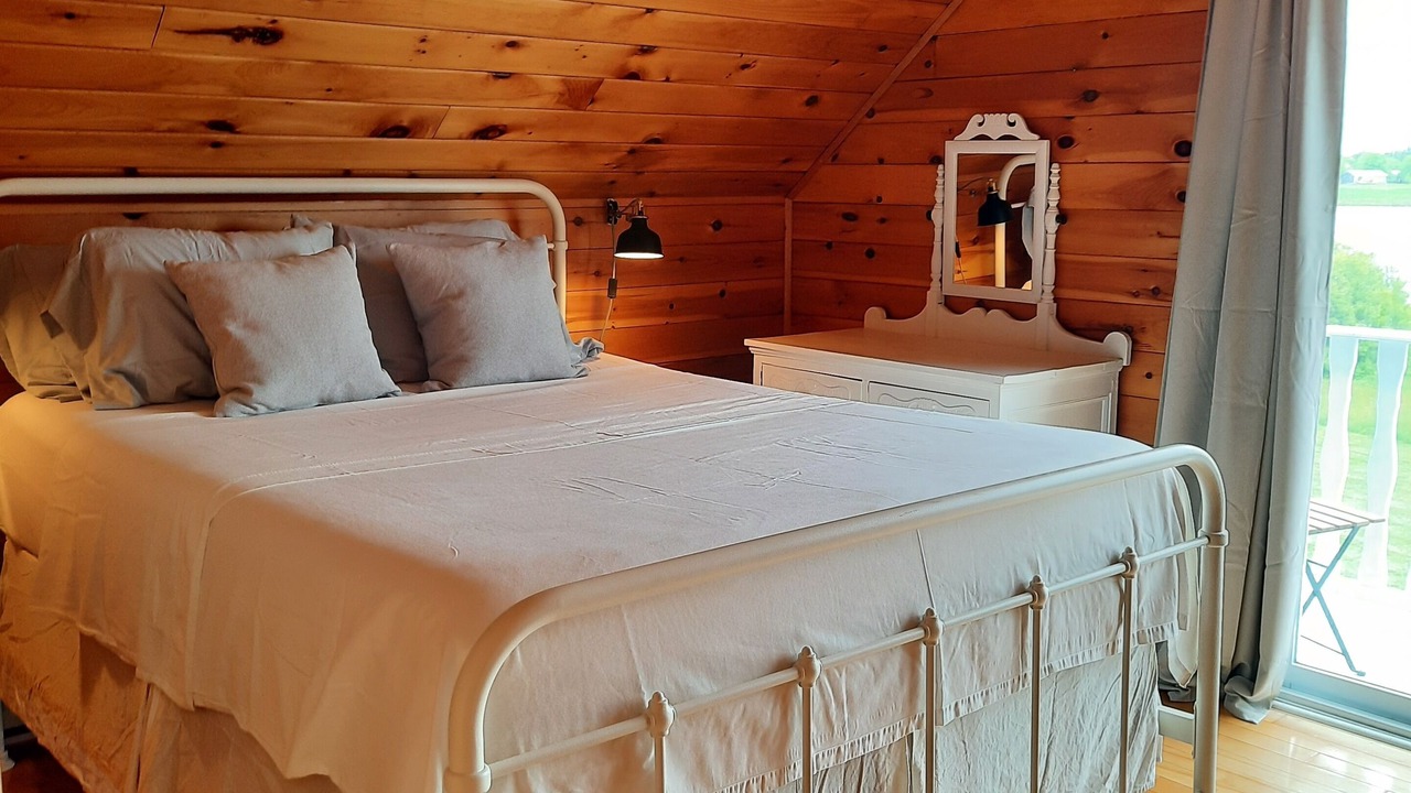 Photo of Bedroom in Brackley Beach