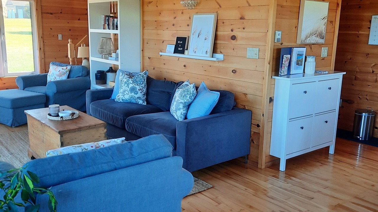 Photo of Livingroom in Brackley Beach