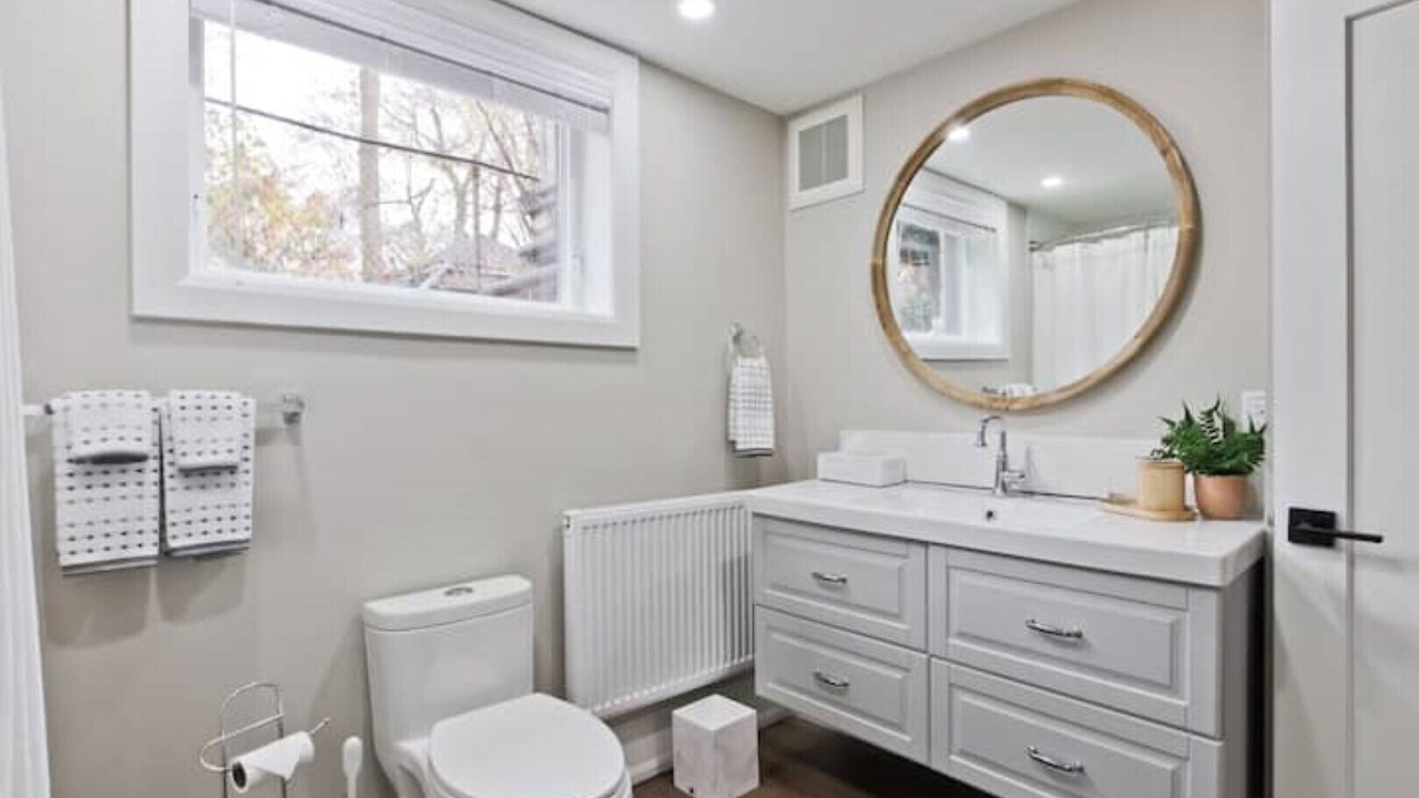 Photo of Bathroom in High Park North