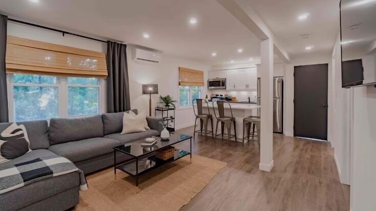 Photo of Livingroom in Beamsville