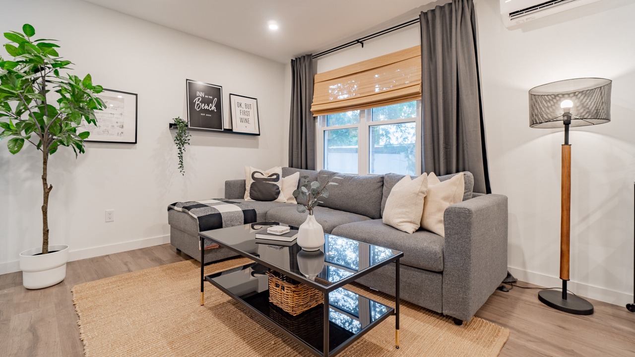Photo of Livingroom in Beamsville