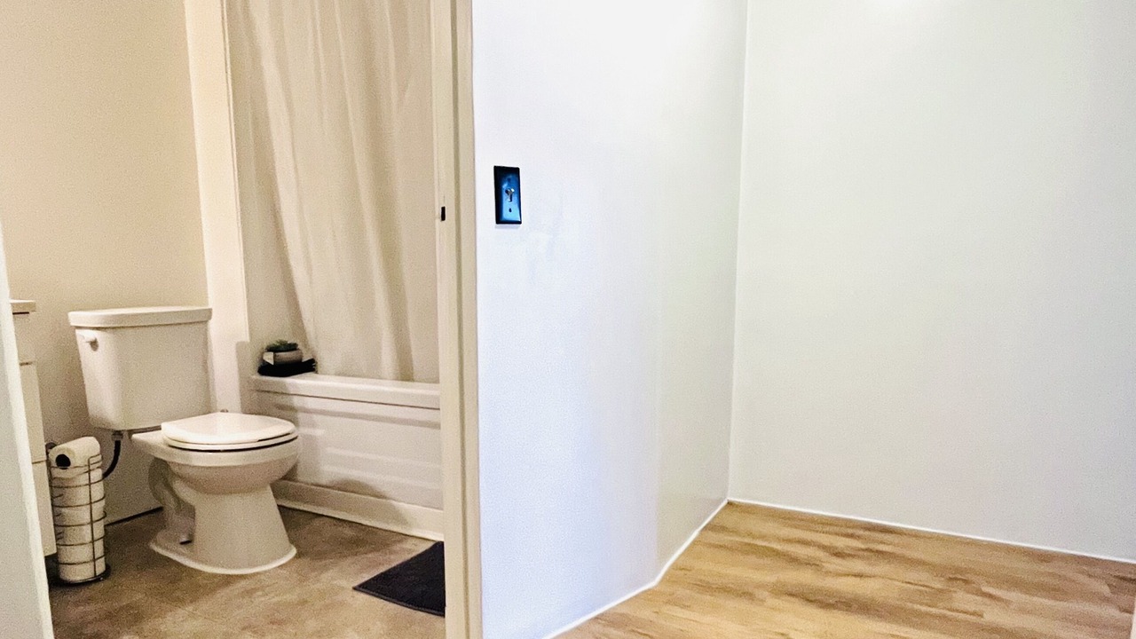 Photo of Bathroom in Trail