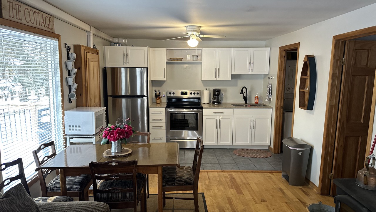 Photo of Kitchen in Lake of Bays