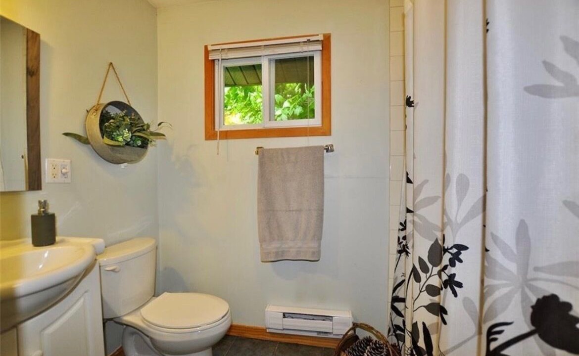 Photo of Bathroom in Lake of Bays