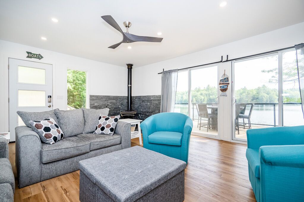Photo of Livingroom in Georgian Bay
