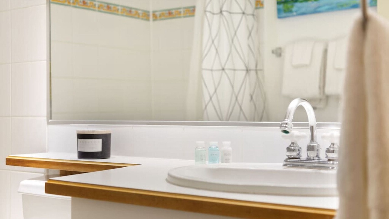 Photo of Bathroom in Upper Village