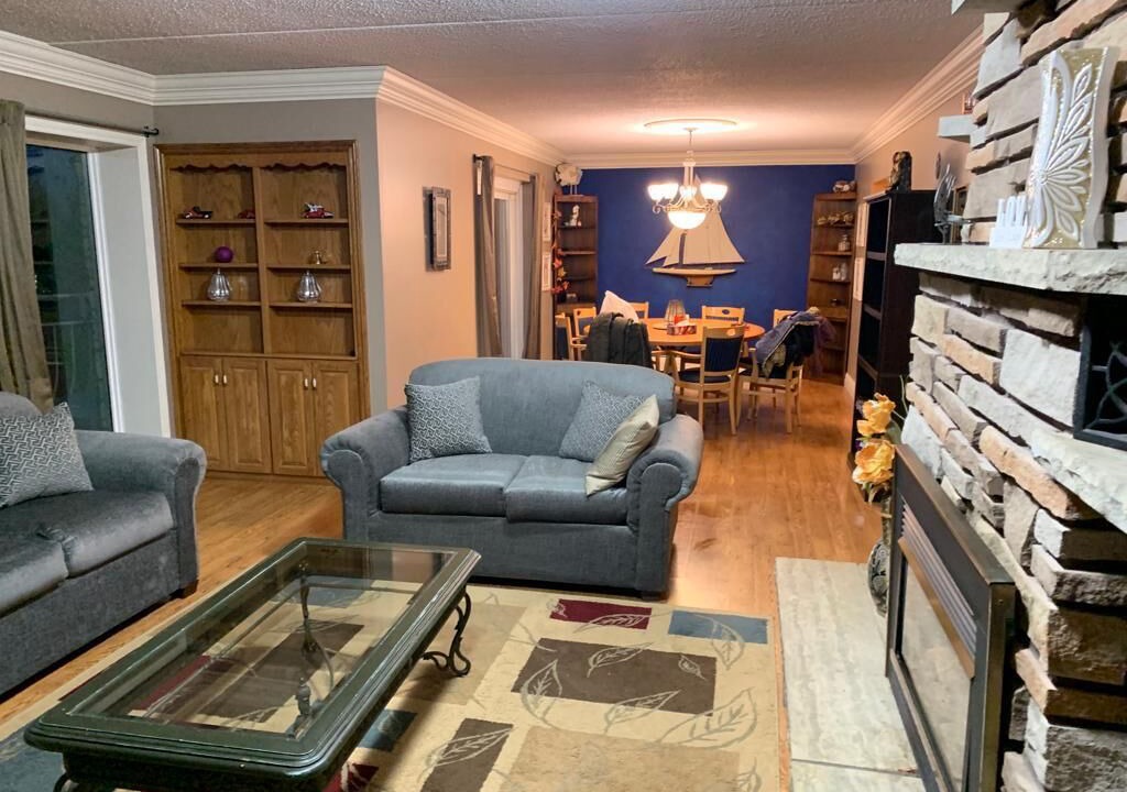 Photo of Livingroom in Wiarton
