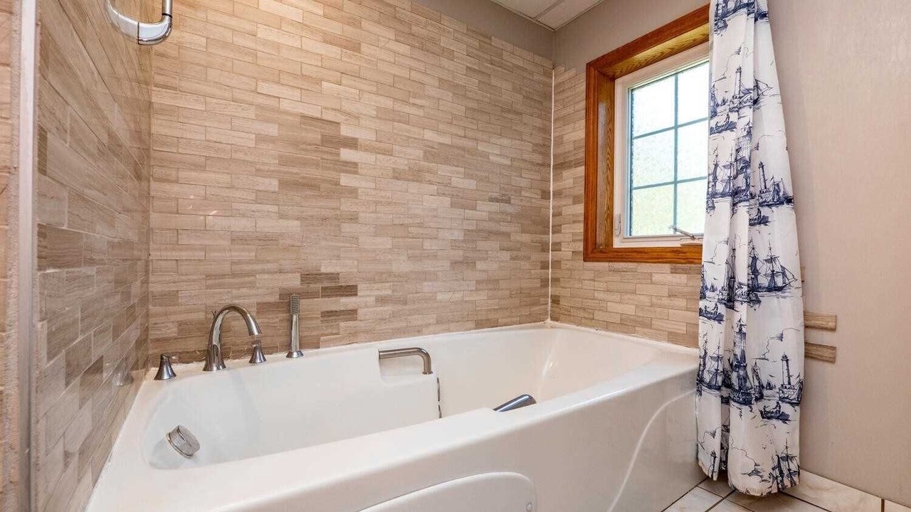 Photo of Bathroom in Wiarton
