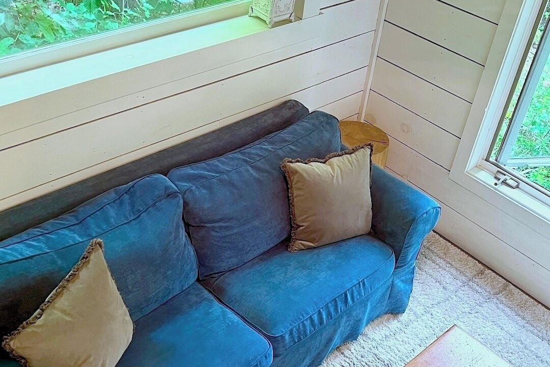 Photo of Livingroom in Unorganized Centre Parry Sound