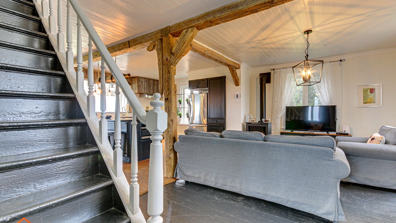 Photo of Livingroom in Deschambault-Grondines