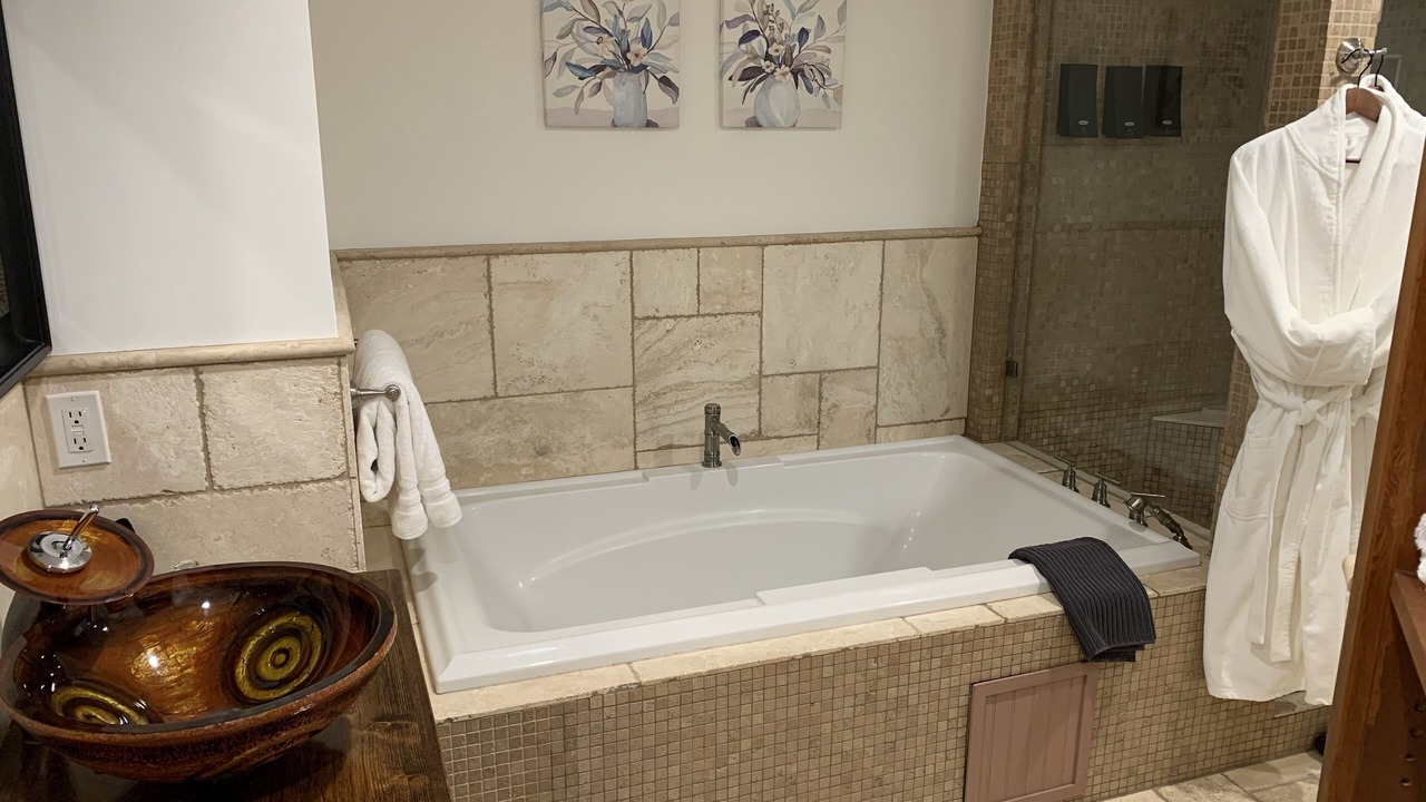 Photo of Bathroom in Selma Park