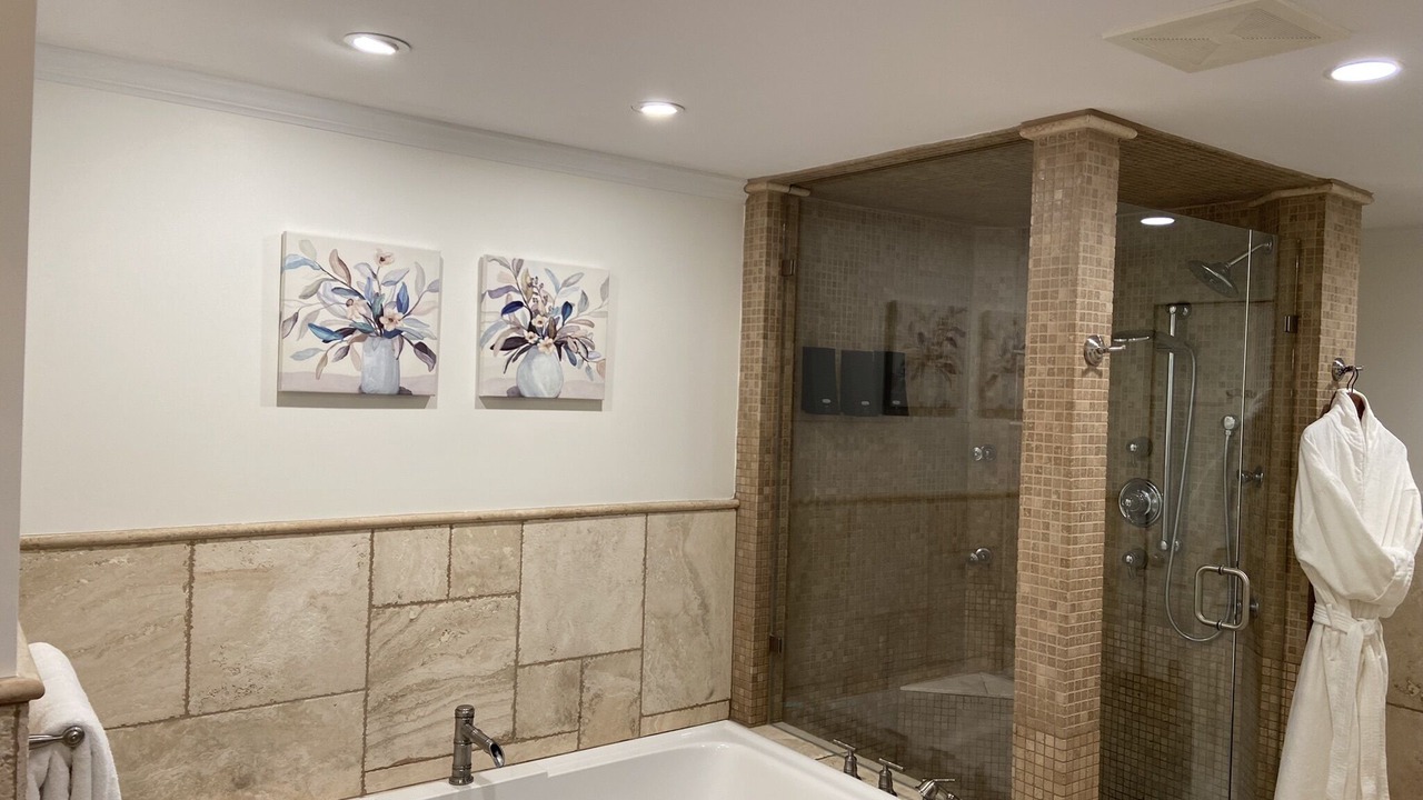 Photo of Bathroom in Selma Park