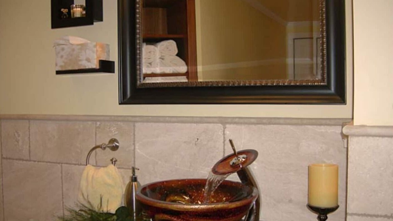 Photo of Bathroom in Selma Park