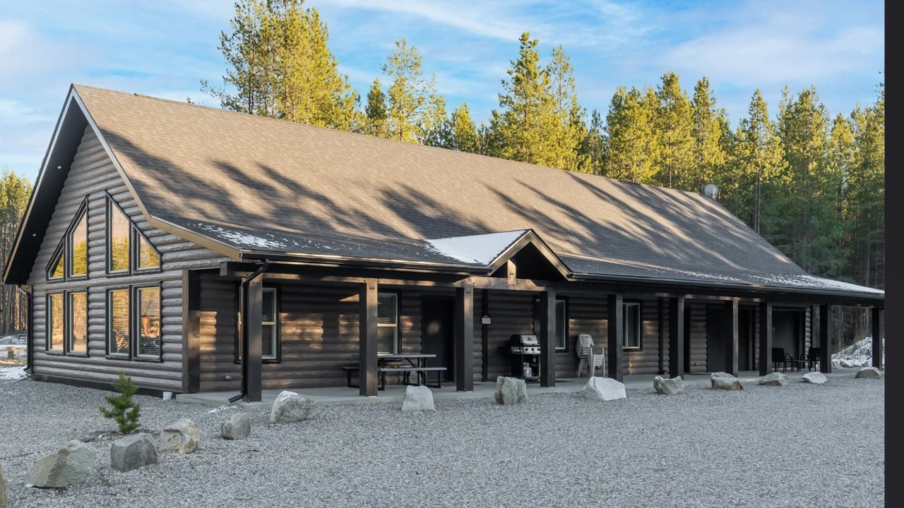 Photo of Others in Valemount