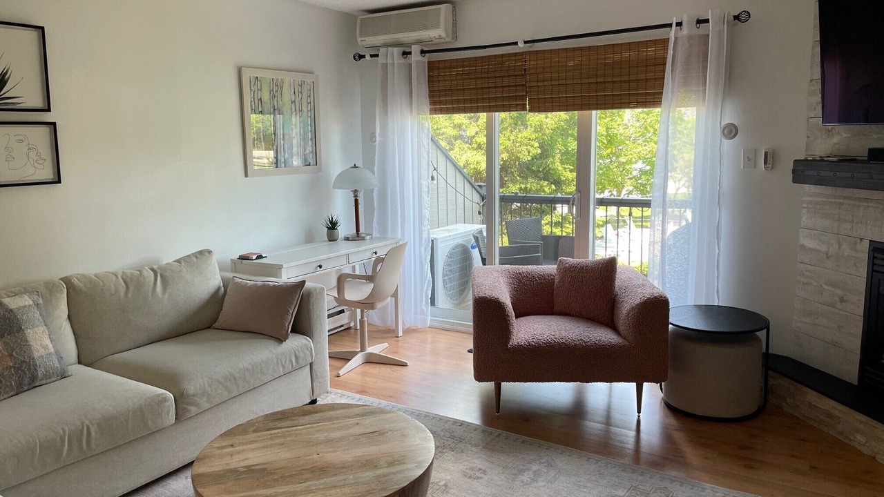 Photo of Livingroom in Collingwood