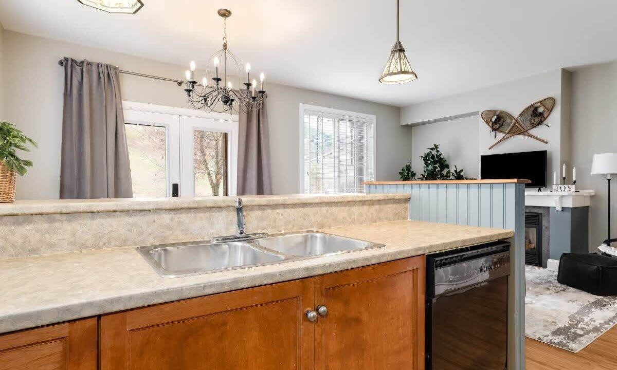 Photo of Kitchen in Calabogie