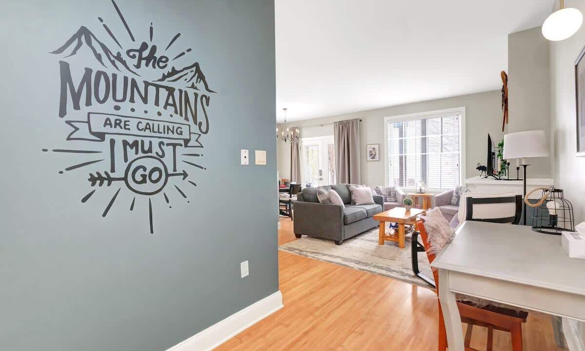 Photo of Livingroom in Calabogie