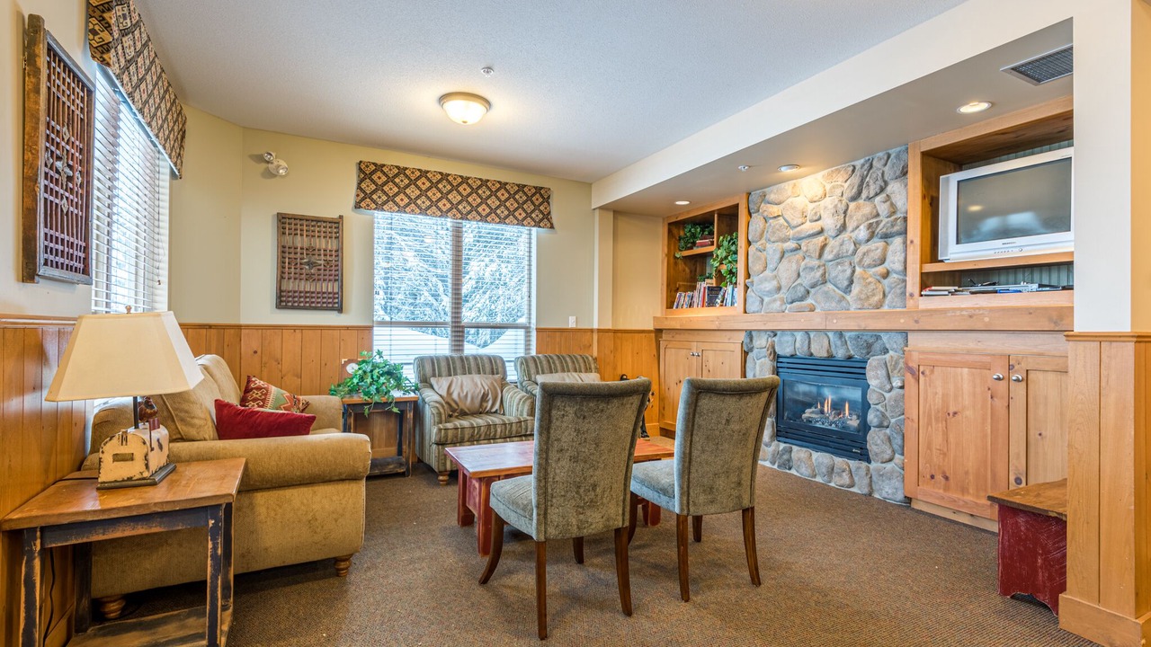 Photo of Bedroom in Silver Star Mountain