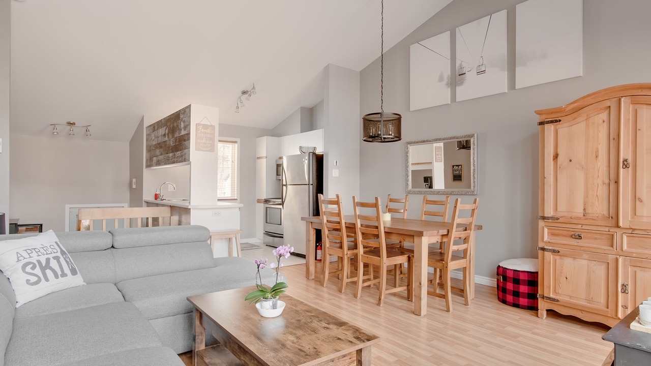 Photo of Livingroom in Stoneham