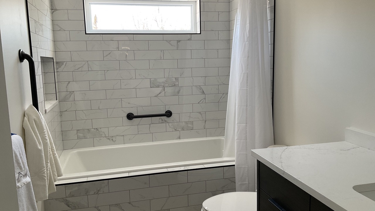 Photo of Bathroom in Kincardine