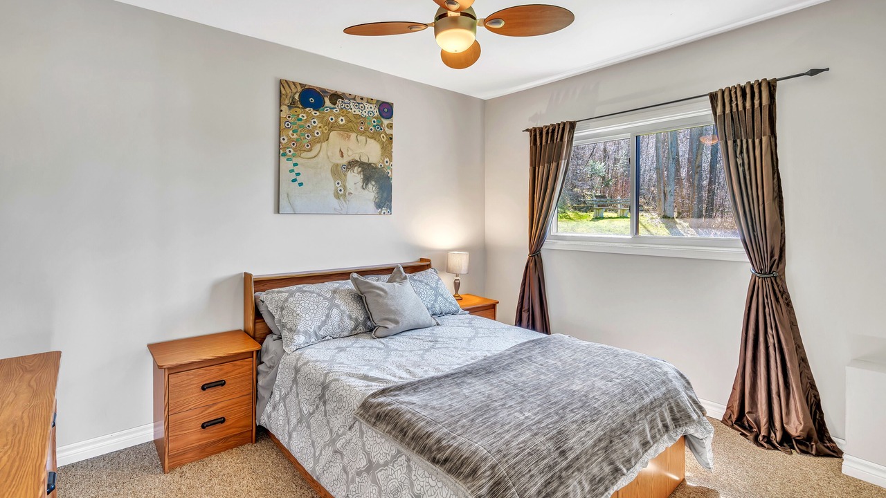 Photo of Bedroom in Meaford