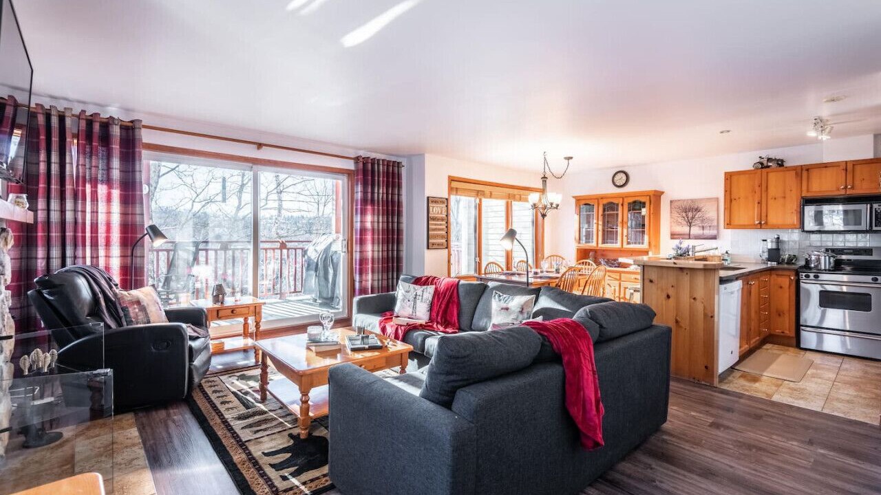 Photo of Livingroom in Mont-Tremblant