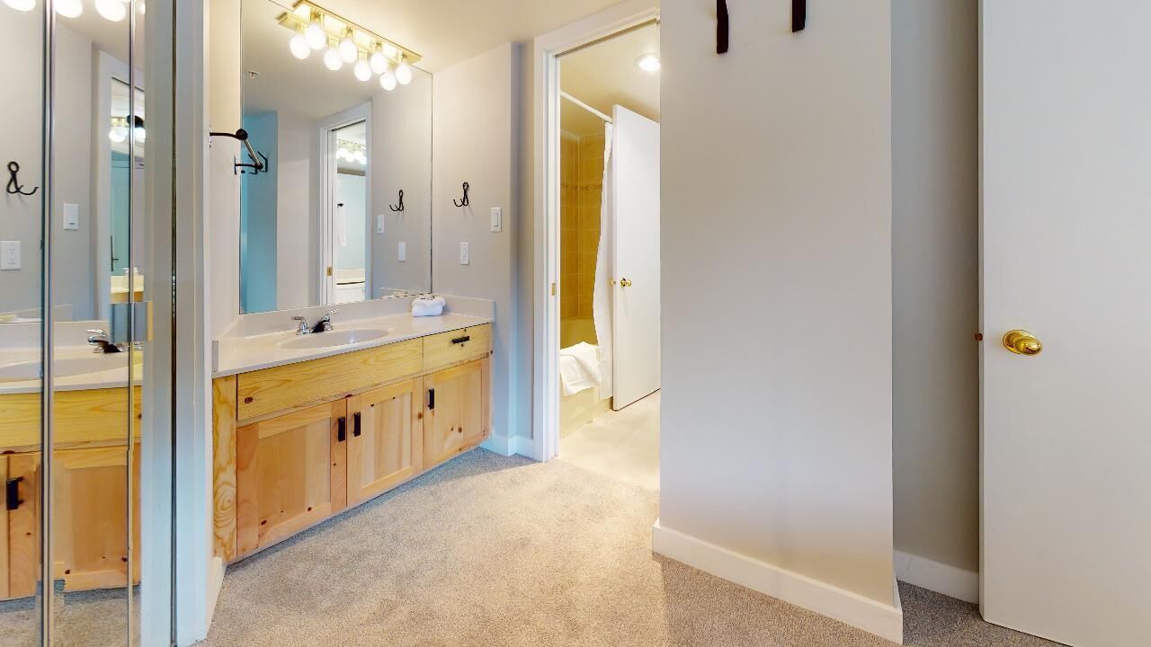 Photo of Bathroom in Upper Village