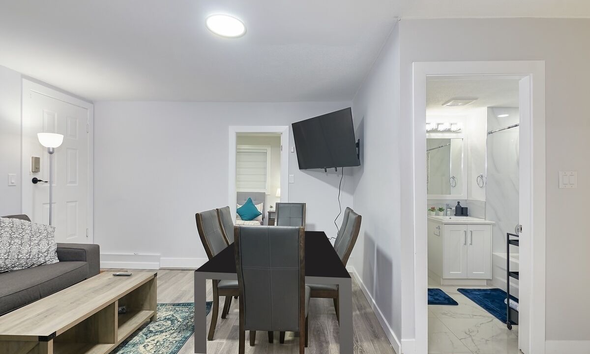 Photo of Livingroom in Guildford