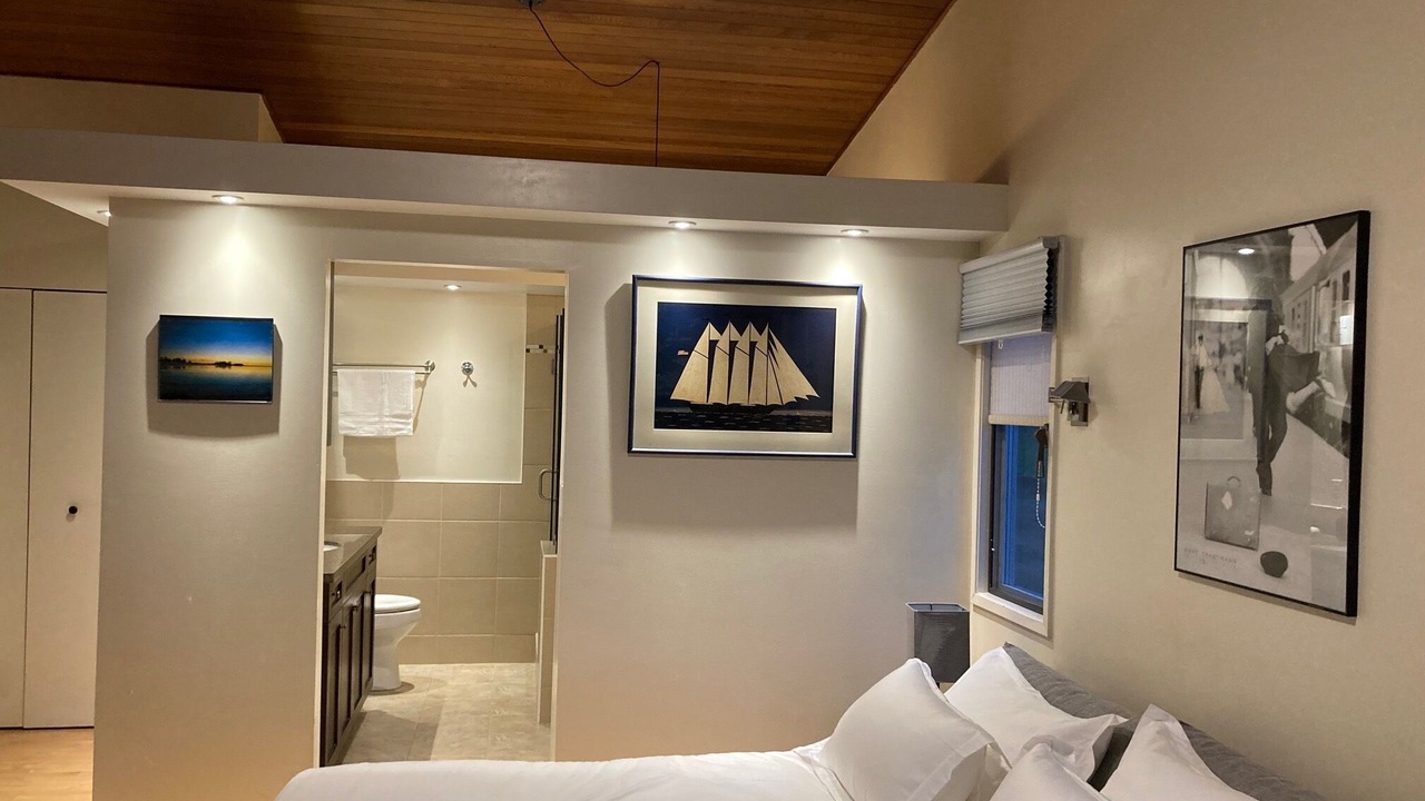 Photo of Bathroom in West Porpoise Bay