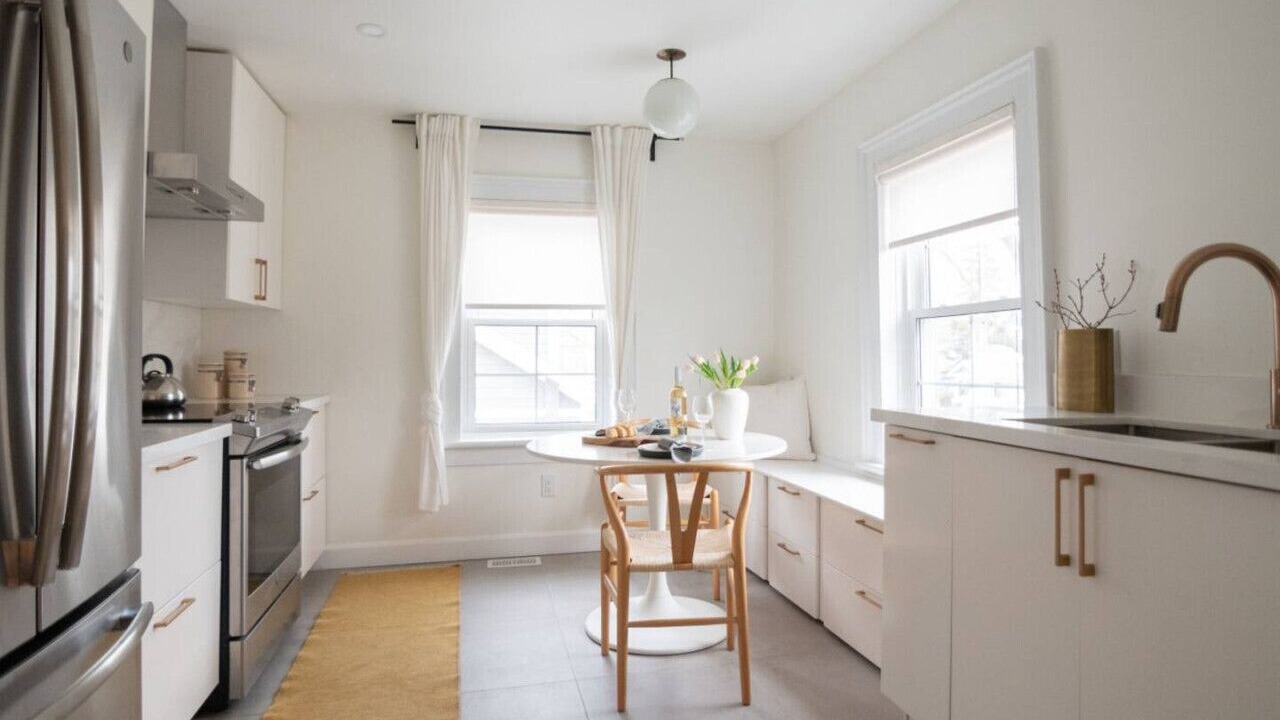 Photo of Kitchen in Port Dalhousie