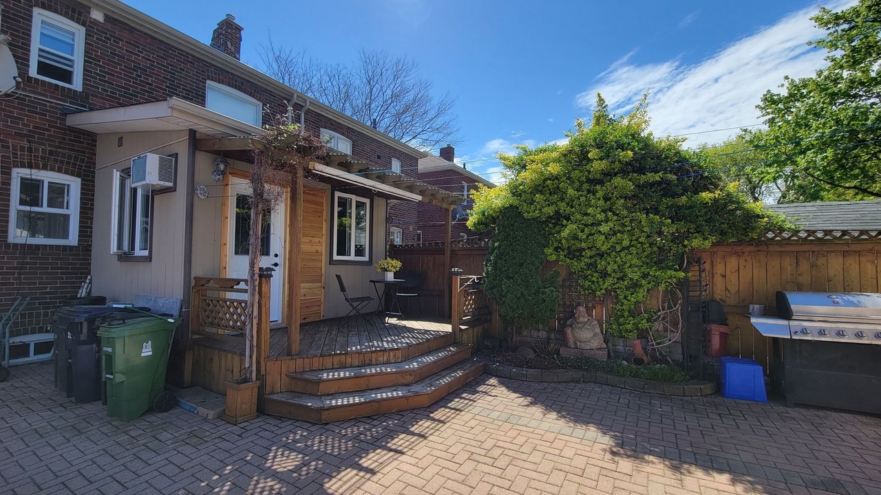 Photo of Patio Balcony in Greenwood - Coxwell