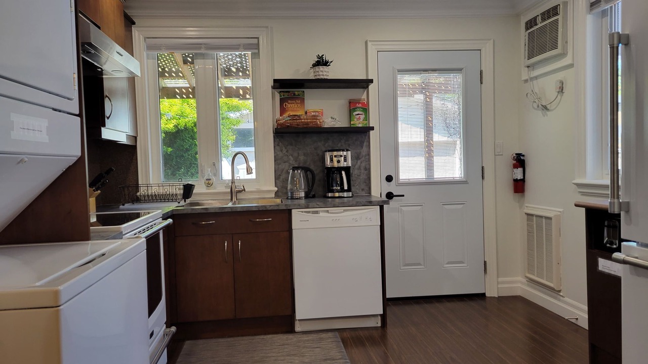 Photo of Kitchen in Greenwood - Coxwell