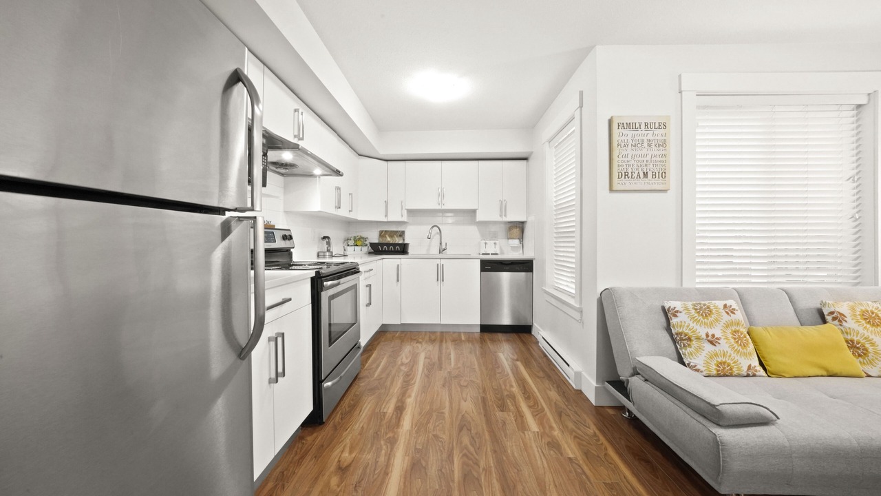 Photo of Livingroom in Cloverdale