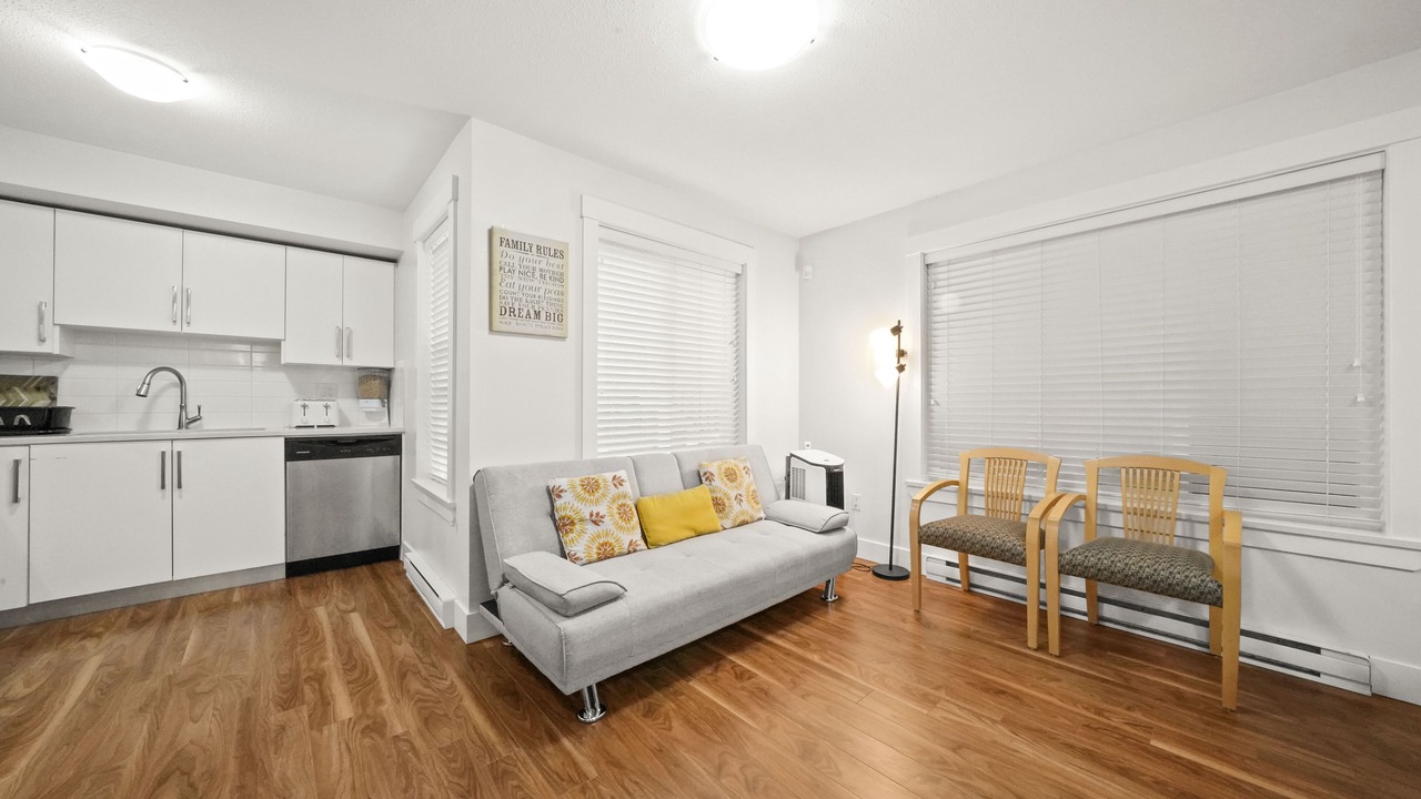 Photo of Livingroom in Cloverdale