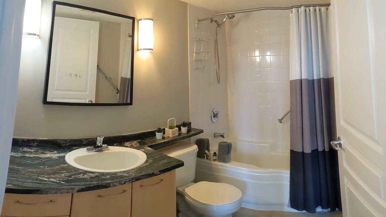 Photo of Bathroom in Lincoln Park
