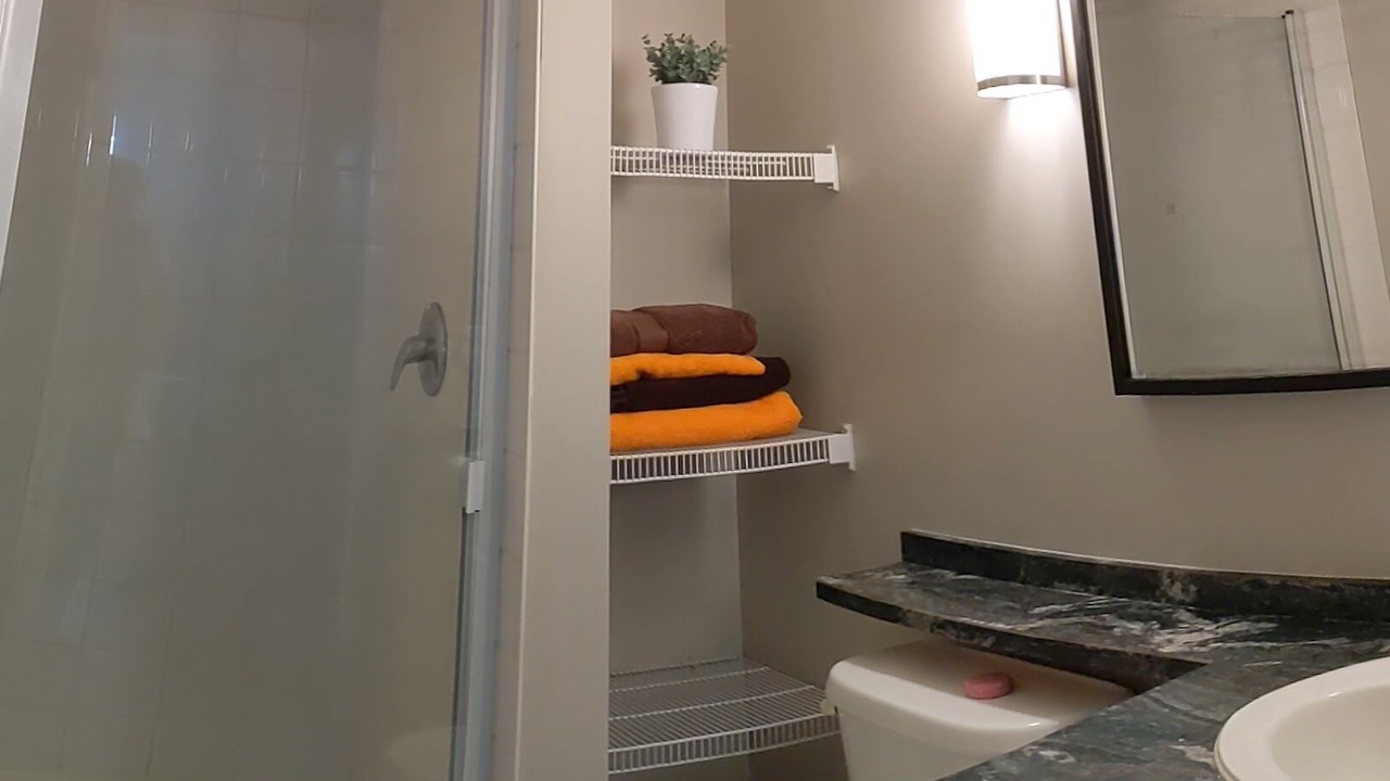 Photo of Bathroom in Lincoln Park