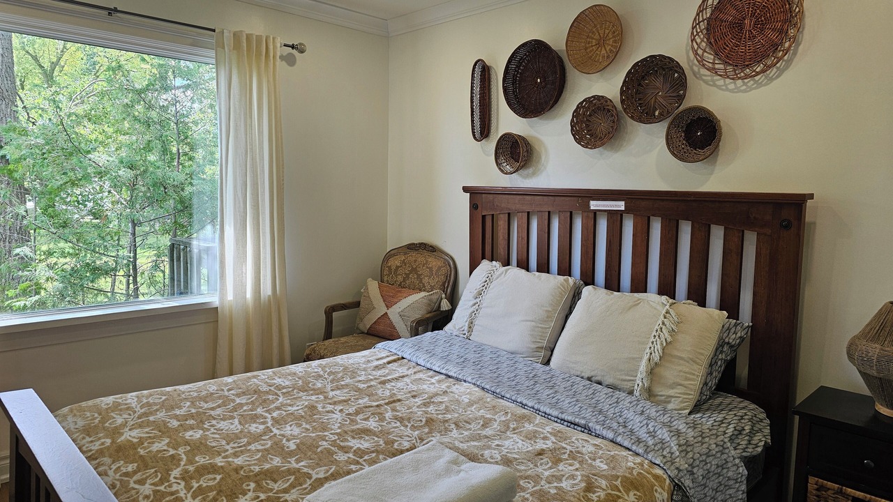 Photo of Bedroom in Bowmanville