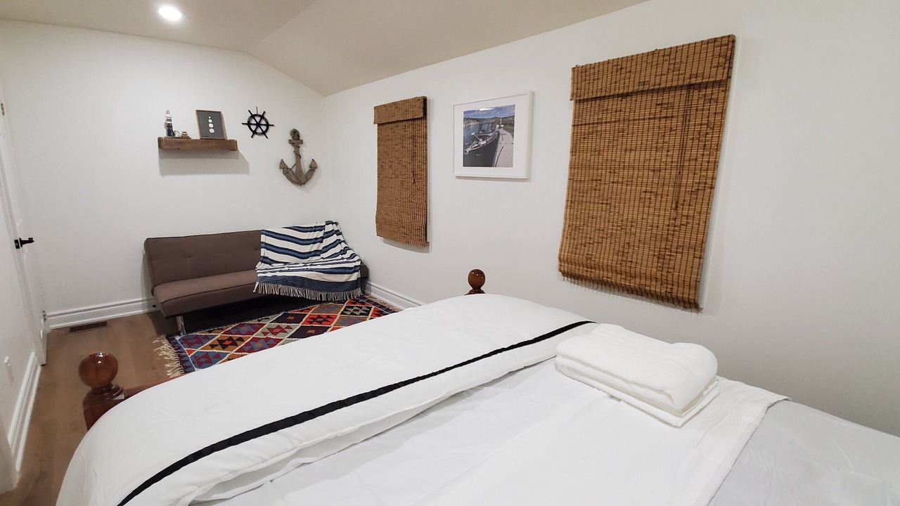 Photo of Bedroom in Bowmanville