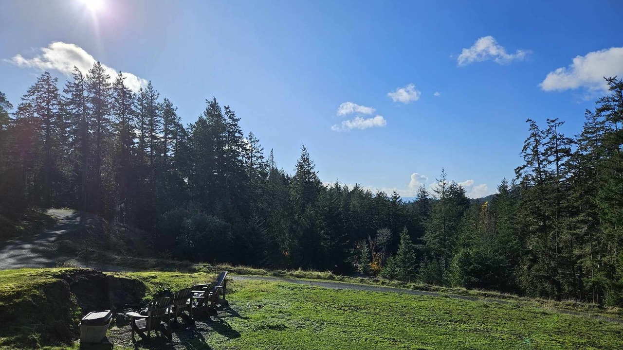 Photo of Outdoor in Metchosin