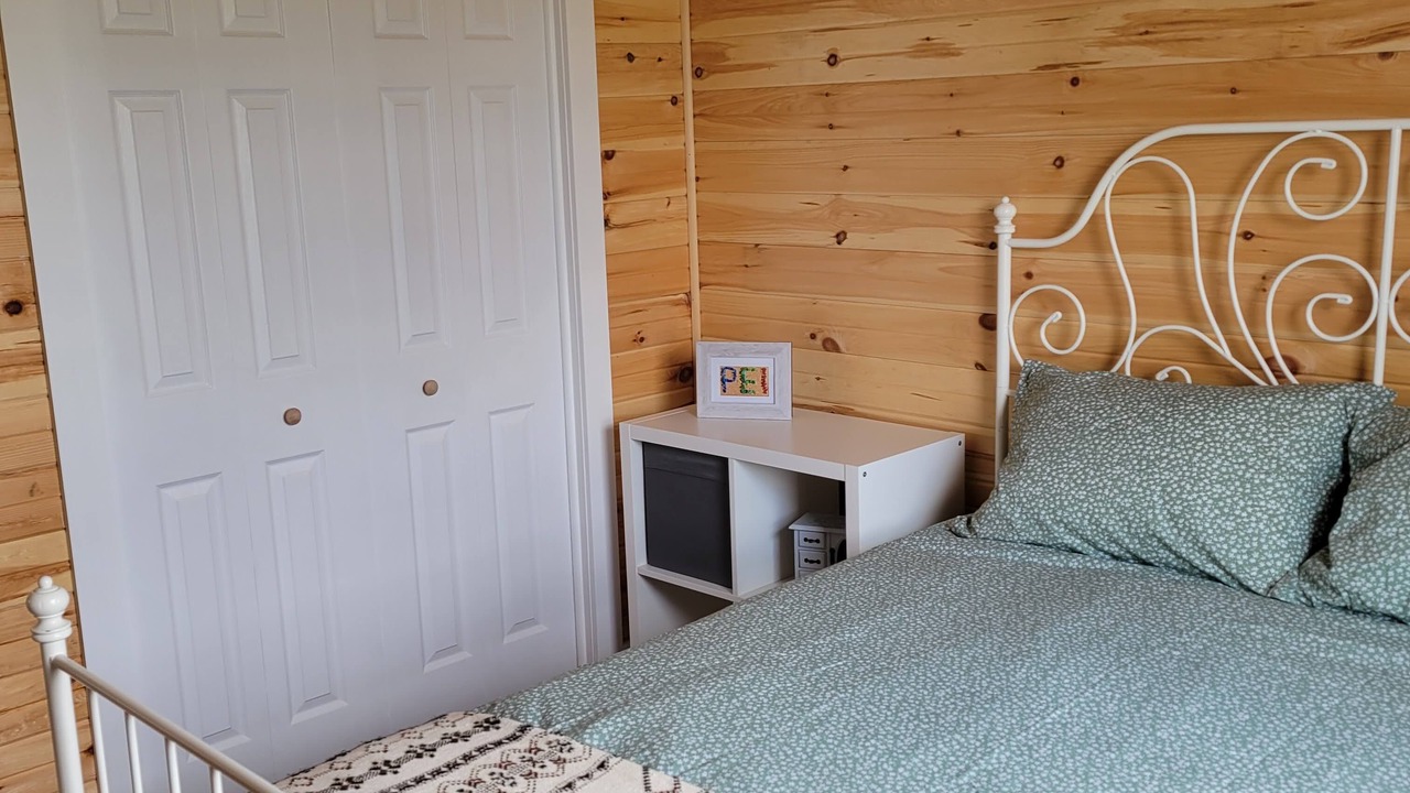 Photo of Bedroom in Darnley