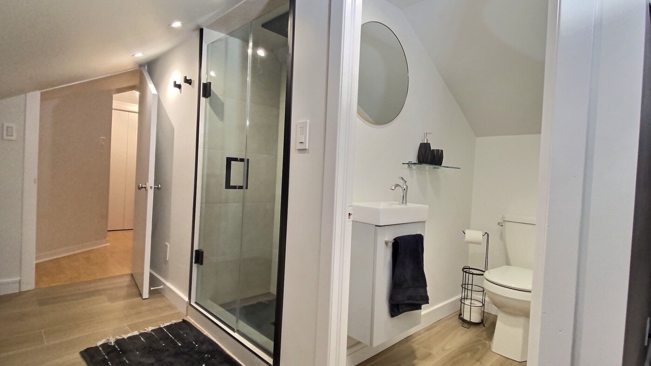 Photo of Bathroom in Saint-Laurent-de-l'ile d'Orleans