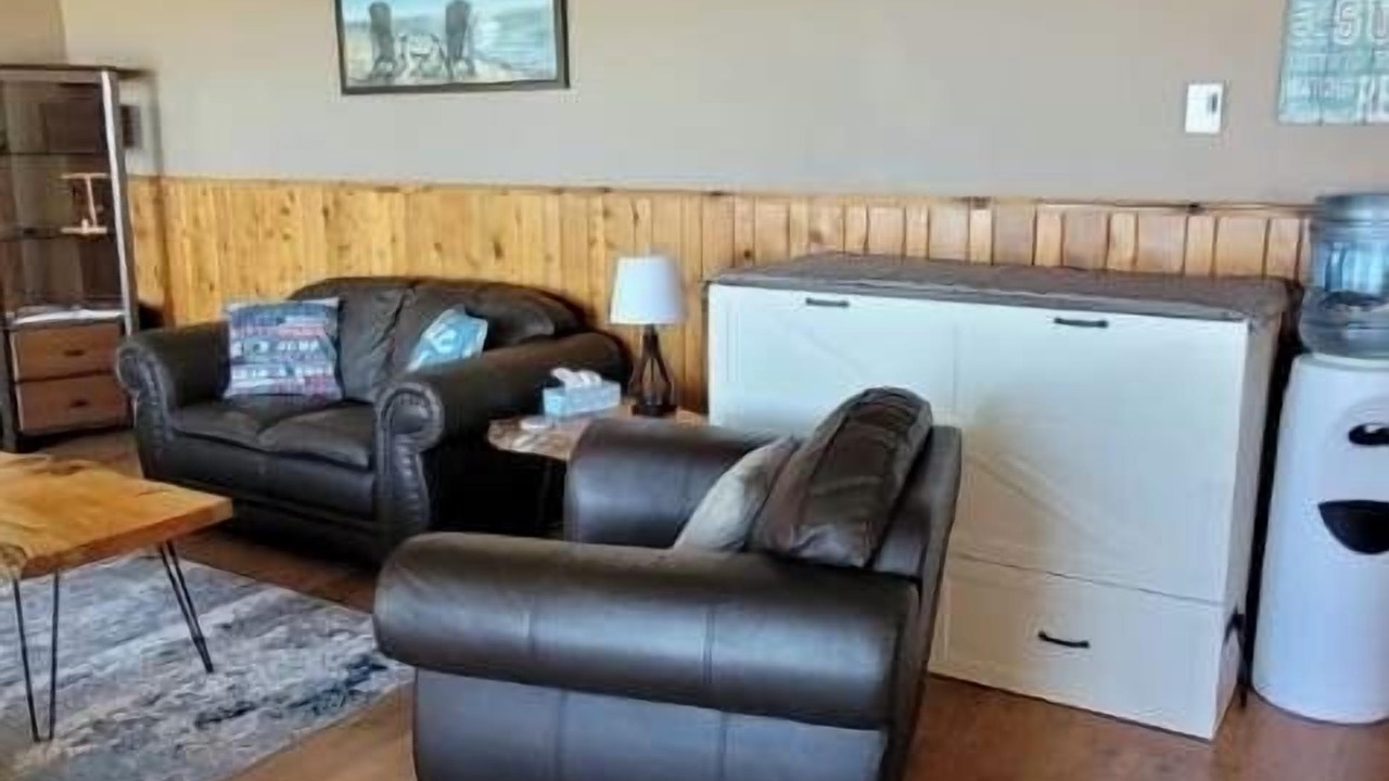 Photo of Livingroom in Chisholm