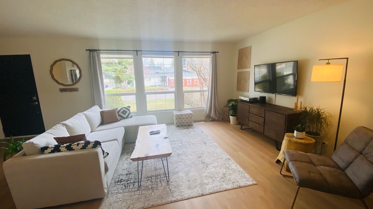 Photo of Livingroom in Southwest Calgary