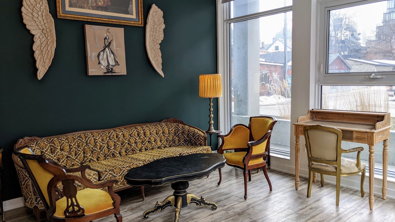Photo of Livingroom in Beaconsfield Village
