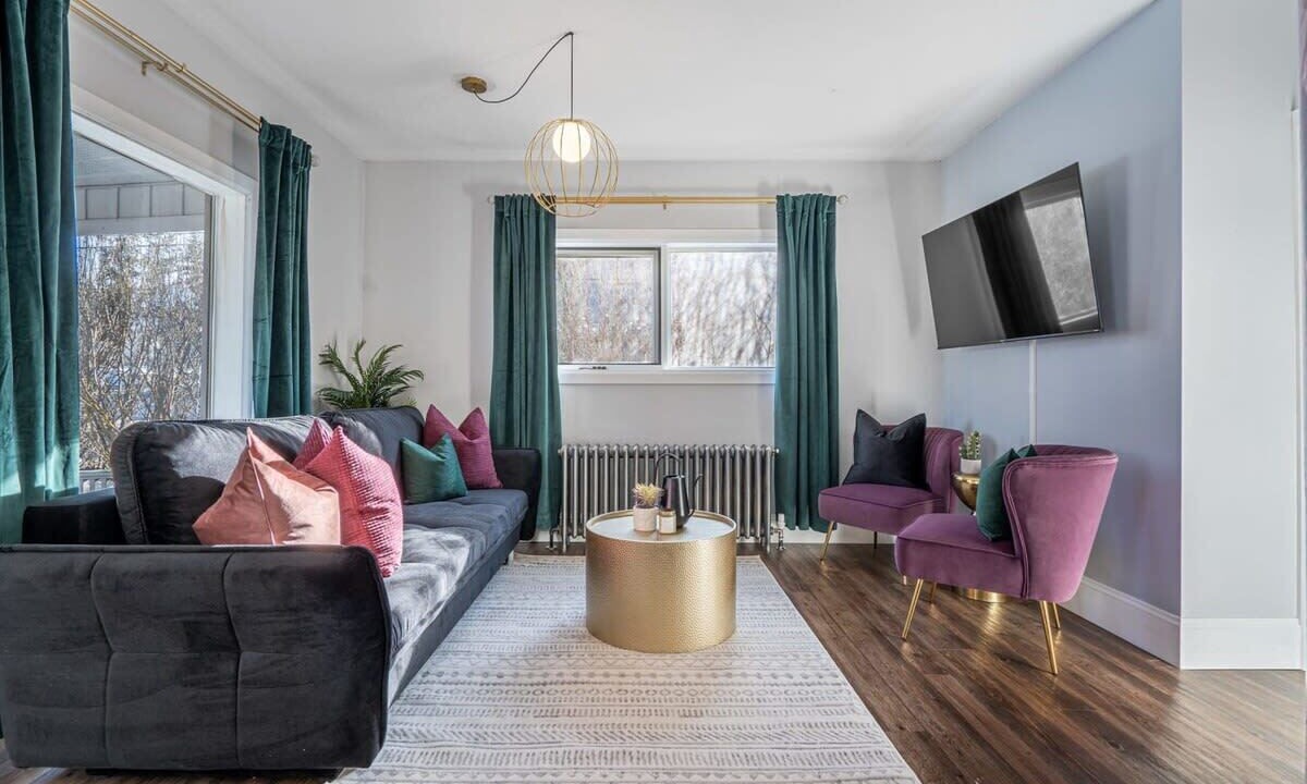 Photo of Livingroom in East Kootenay