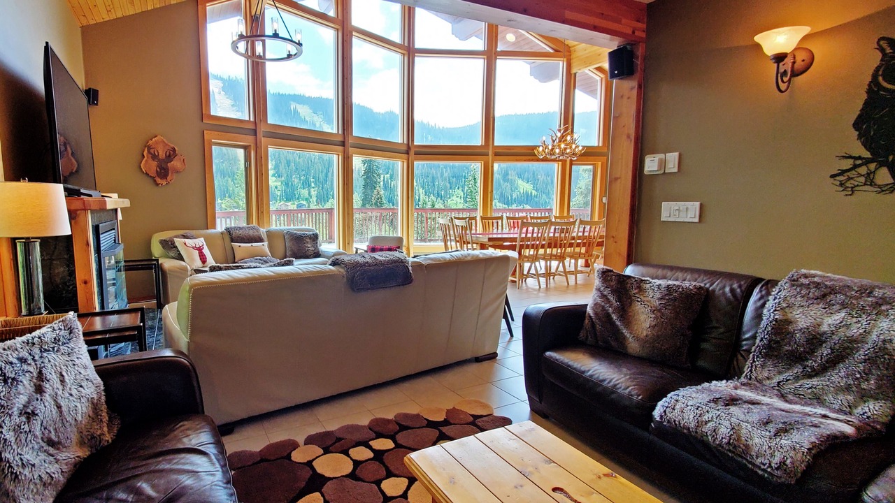 Photo of Bedroom in Sunburst Estates